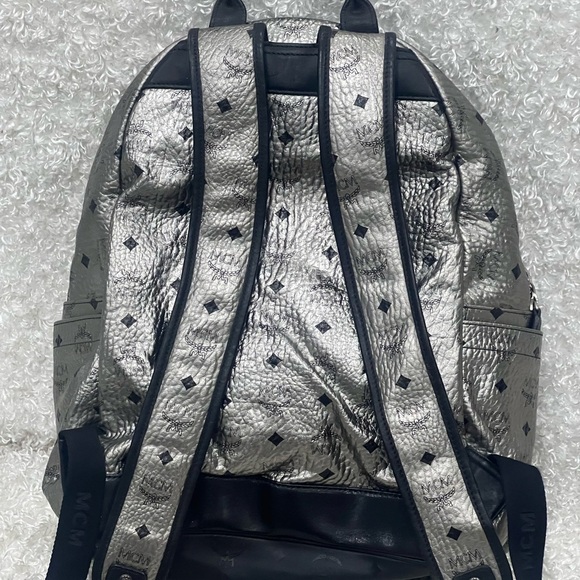 MCM Metallic Visetos Side Stud Stark Backpack Silver Black main image 9
